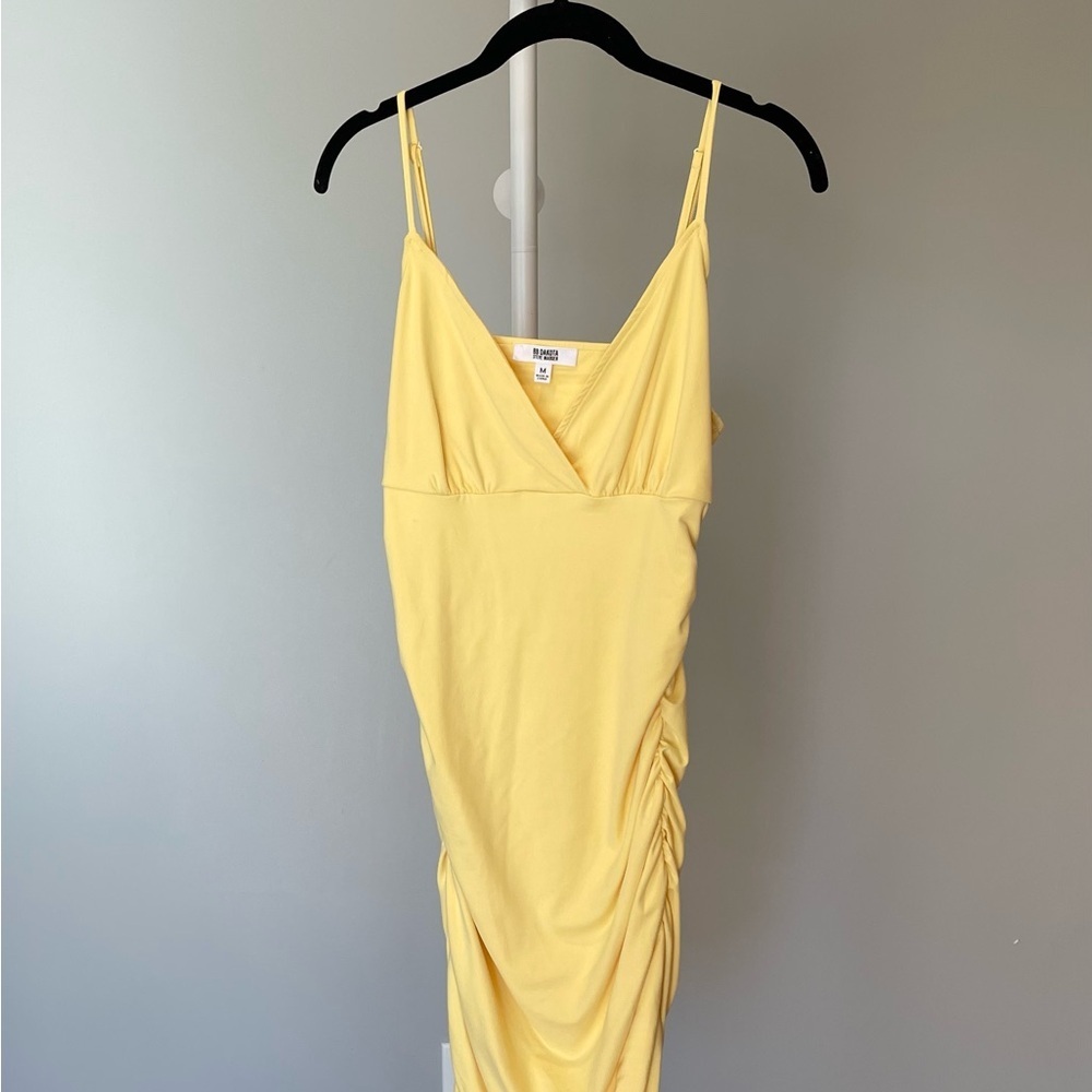 BB Dakota Steve Madden Sunny Yellow Midi Dress - Medium